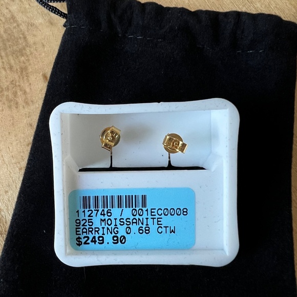 Moissanite Floral Halo Earrings0.68 CT – 925 Silver, Gold - Picture 5 of 5